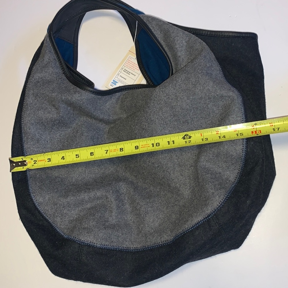 🆕 Toms Grey and Blue Felted Wool Bucket Purse - Picture 6 of 6